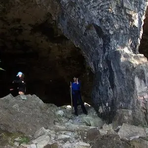 HISTORICAL 'BRUCE CAVES'