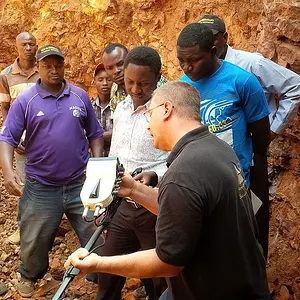 Introduction to the new features of the Black Hawk metal detector.