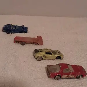 Hot Wheel  Cars (GTI 2500 / AT Pro)