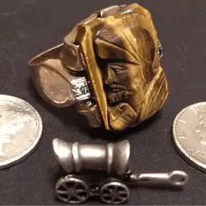 10k ring with carved tiger eye & 2 diamonds