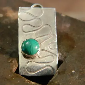 Sterling silver and malachite charm/pendant