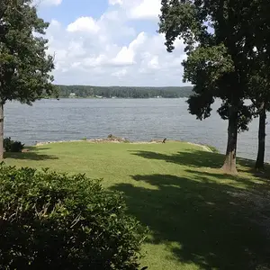 I live on Lake Sinclar near Milledgeville,Ga