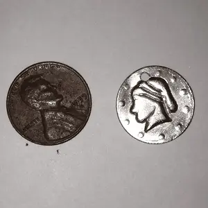 Help, no idea what this charm trinket thing