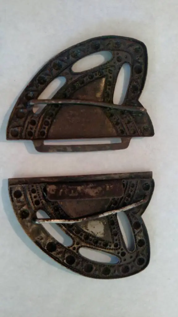 1429906785690