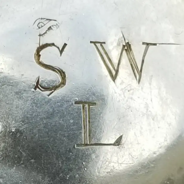 1540302459728