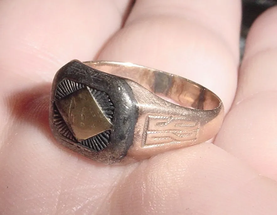 1926 CLASS RING