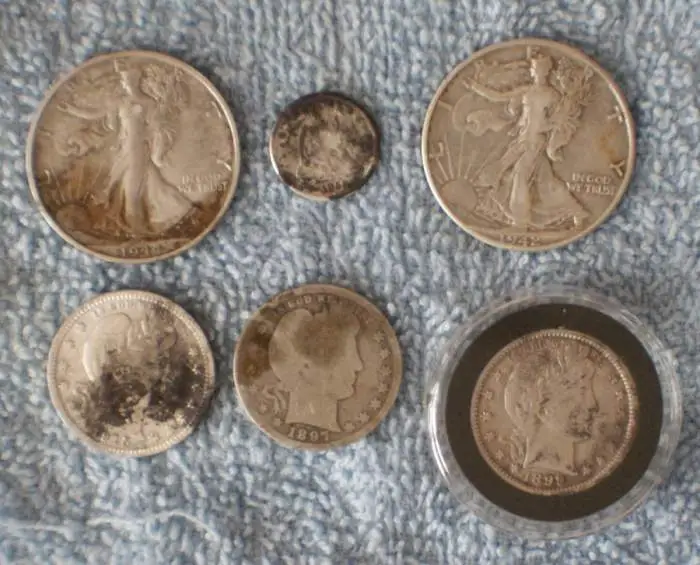 2010 Big Silver - 1942 WLH
1944 WLH
1858 Halfdime
1897 Barber Quarter
1899 Barber Quarter
1915 Barber Quarter