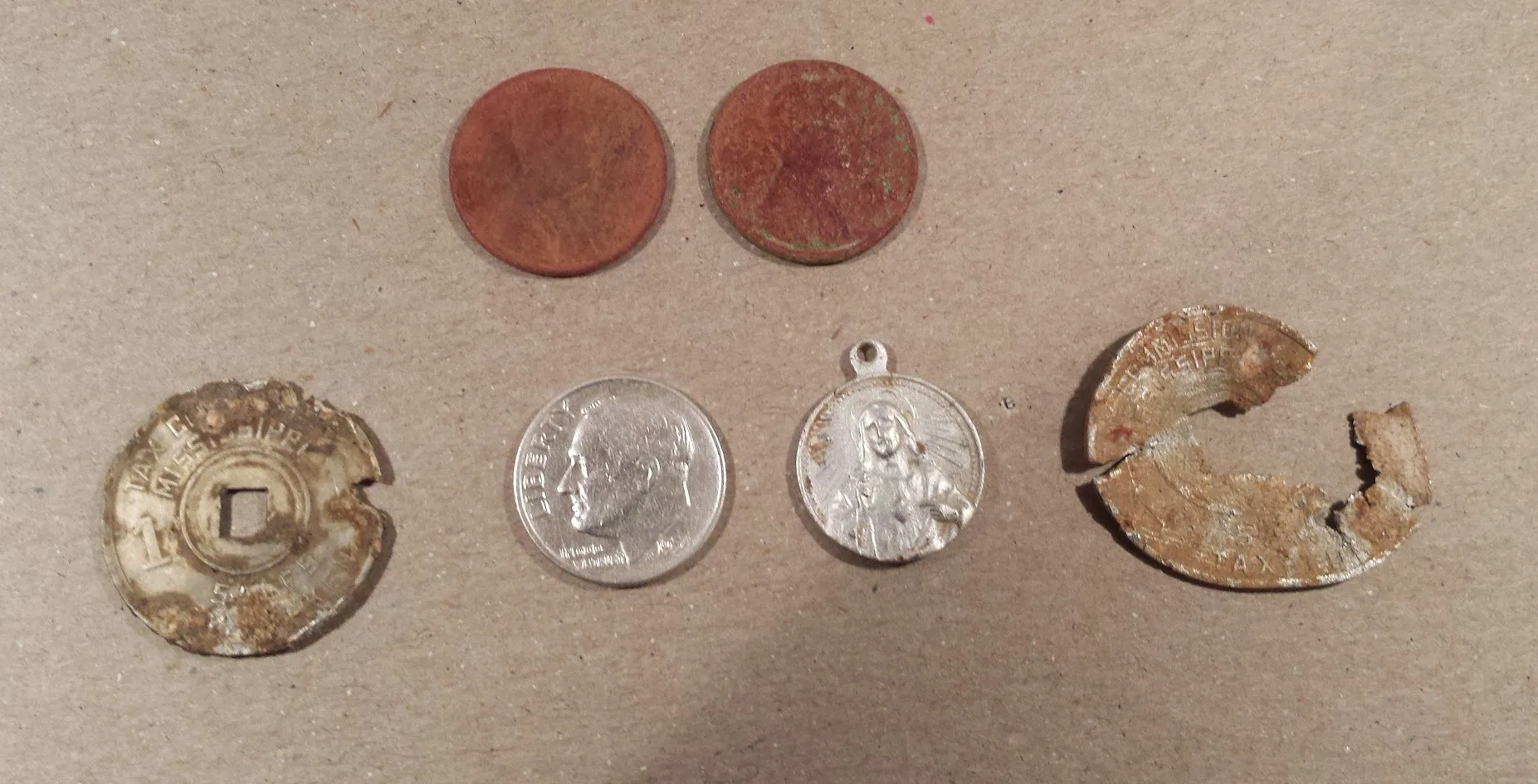 20151107 1954 silver Roosevelt, 1935 and 1936 Wheats, 2 MS Sales Tax Tokens and a religious pendant found at Livingston Park with the Fisher CZ20.