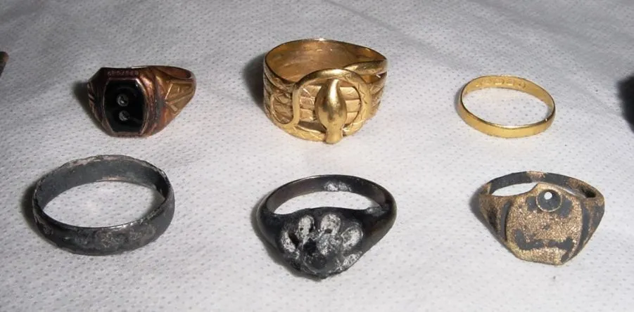 3 OLD GOLD -
1946 CLASS RING 
HANDMADE SNAKE RING 
1897 22K BAND