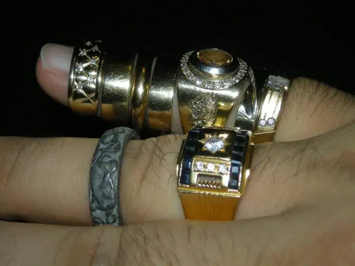 Beautiful group - A nice little group of rings