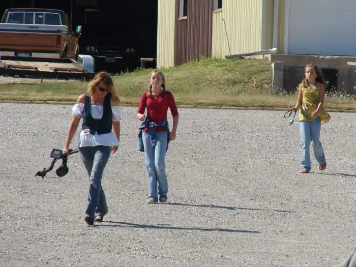Caldwell Hunt - Friday afternoon we were allowed to hunt a little ...got our quota of beer cans and quit....LOL