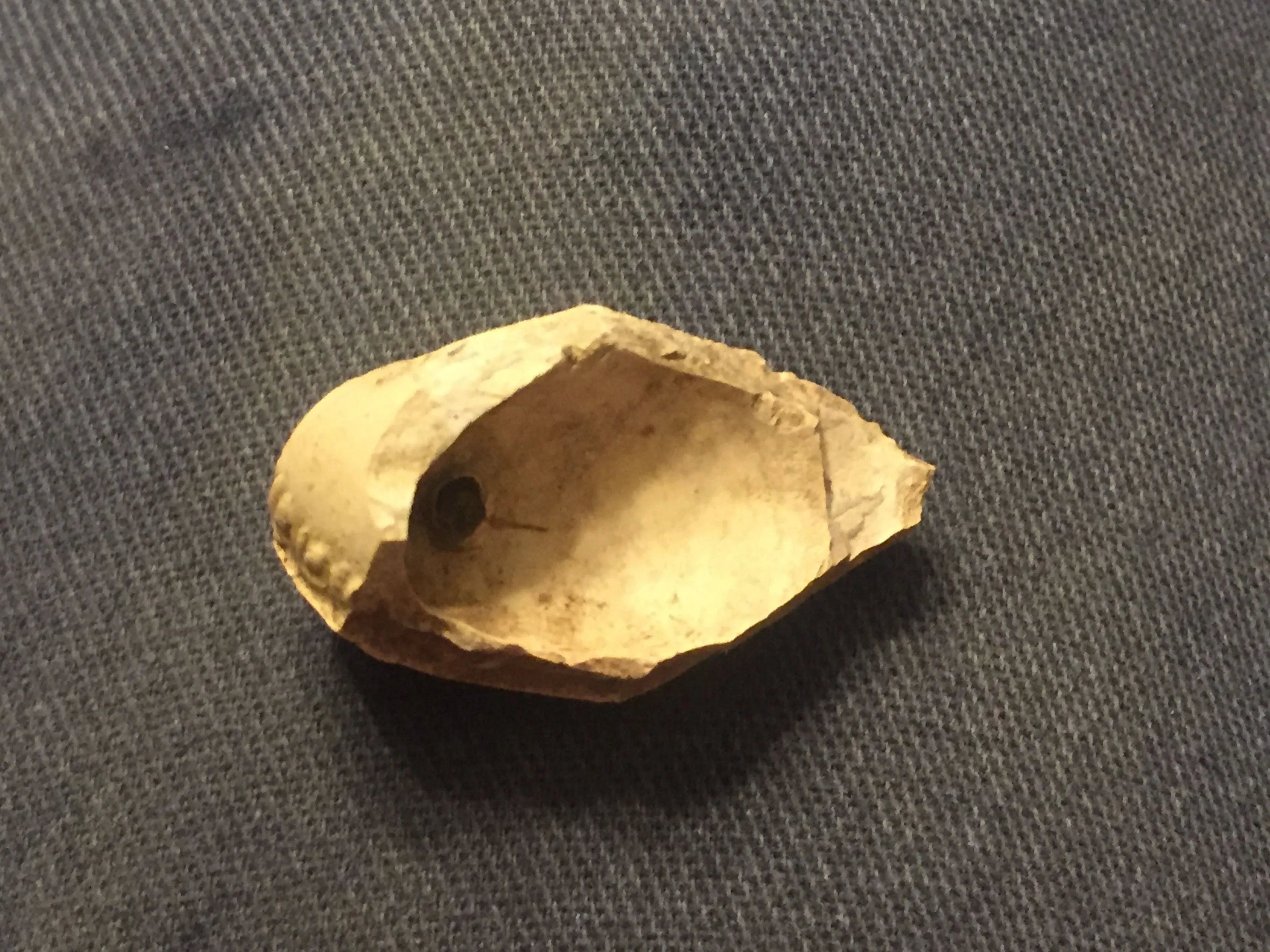 Clay pipe bowl