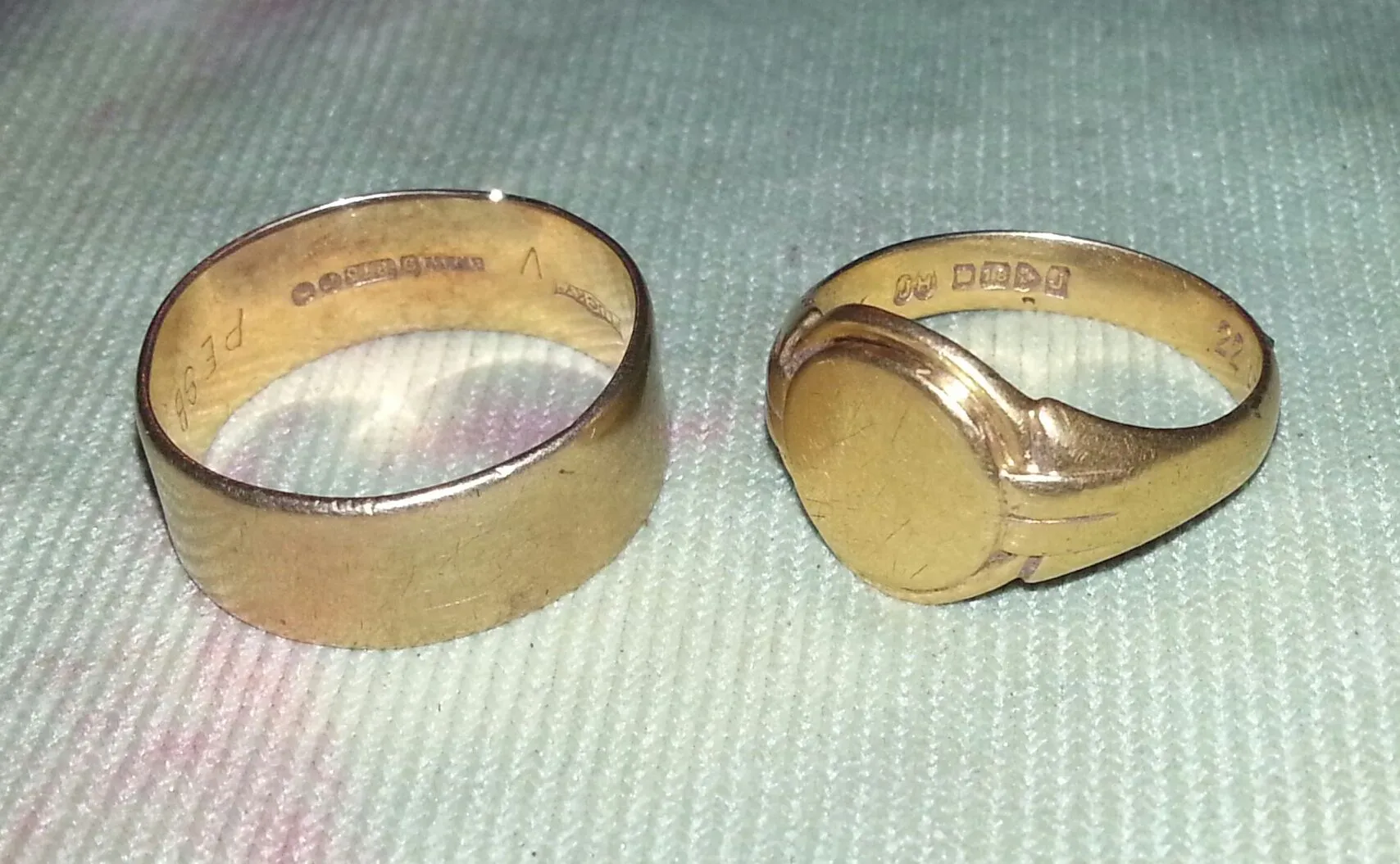 Crazy night hunt... started at 2 am and took a break at 10 am.  I was on a  home town metal detecting adventure. Found these a few feet from eachother