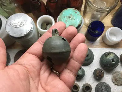 crotal bell top