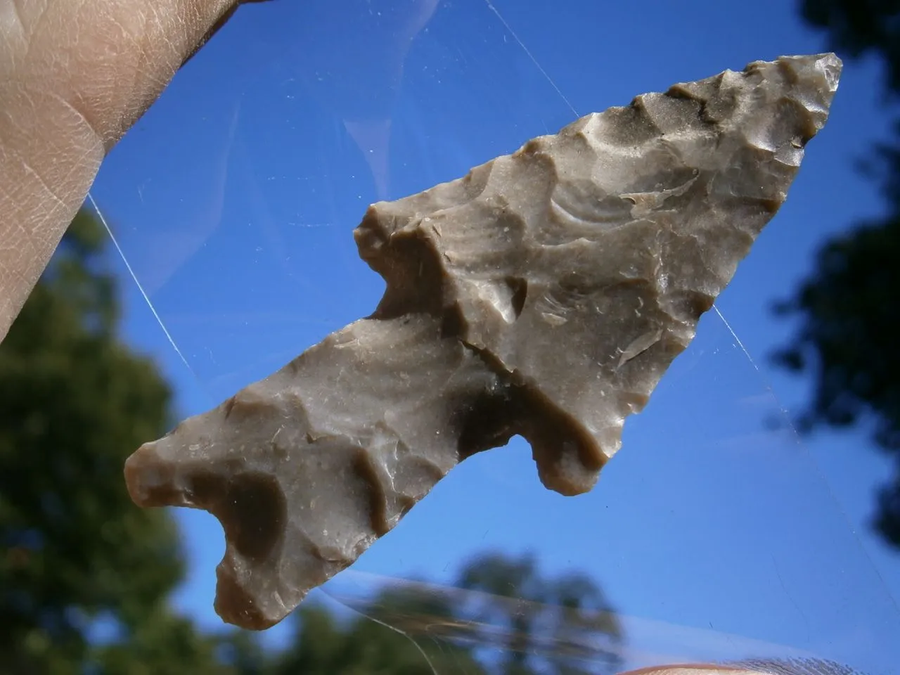 diff view of knapped by me of Texas chert, bifurcated stemmed base dart point