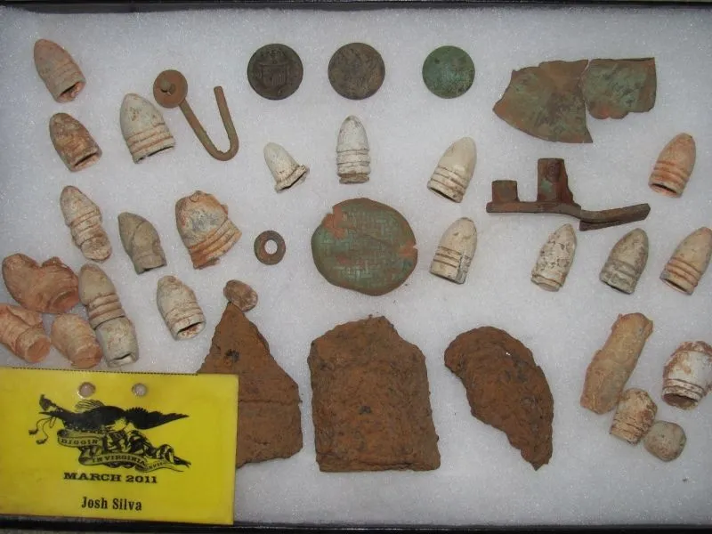 DIV 16 Finds - April 2011