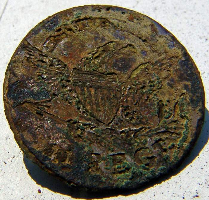 Early 1800's military button found by Fonfixer on a trip with myself and RickyP.  Really super find for a button of this age and rarity!