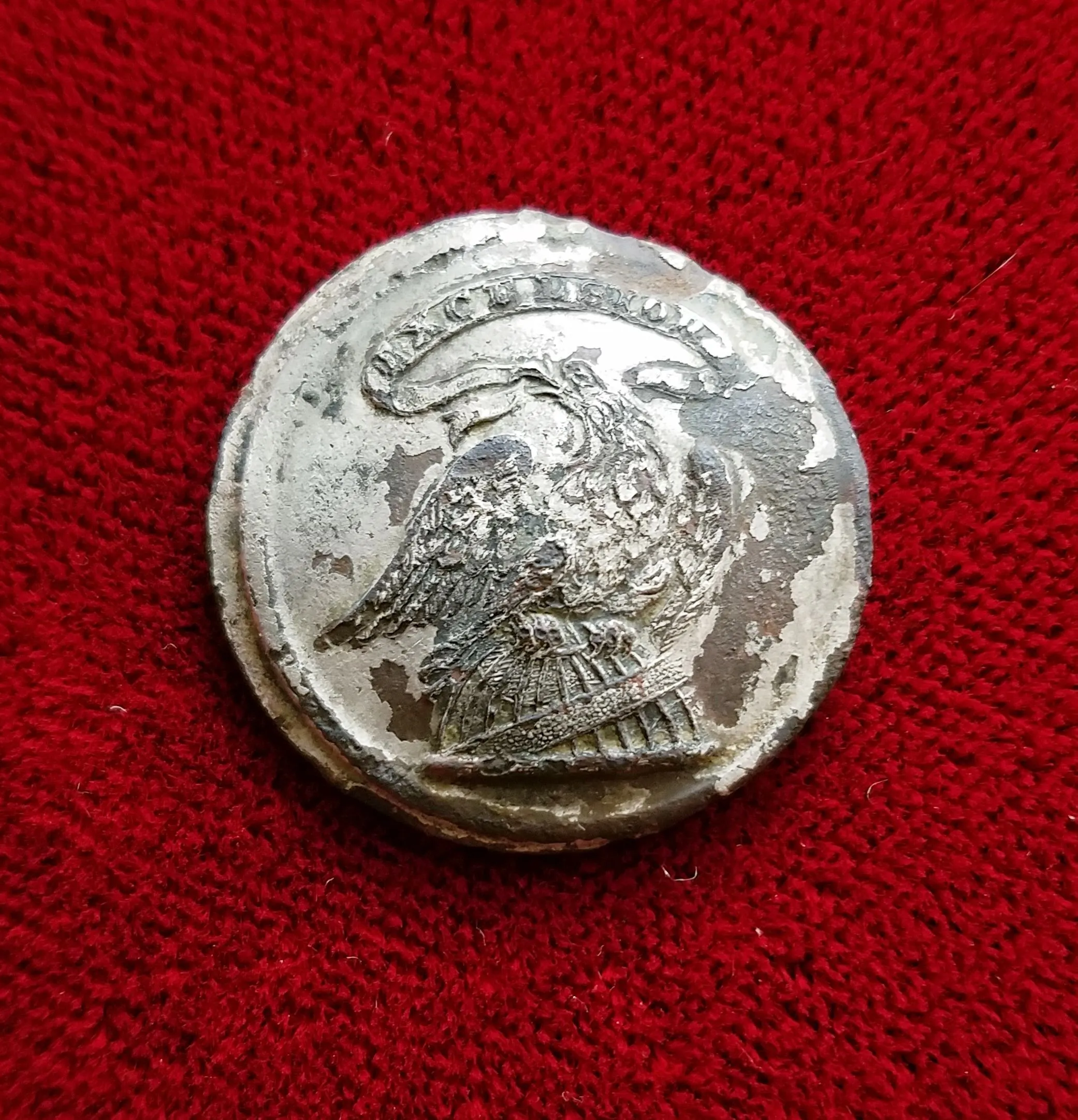 Early NY militia coat button