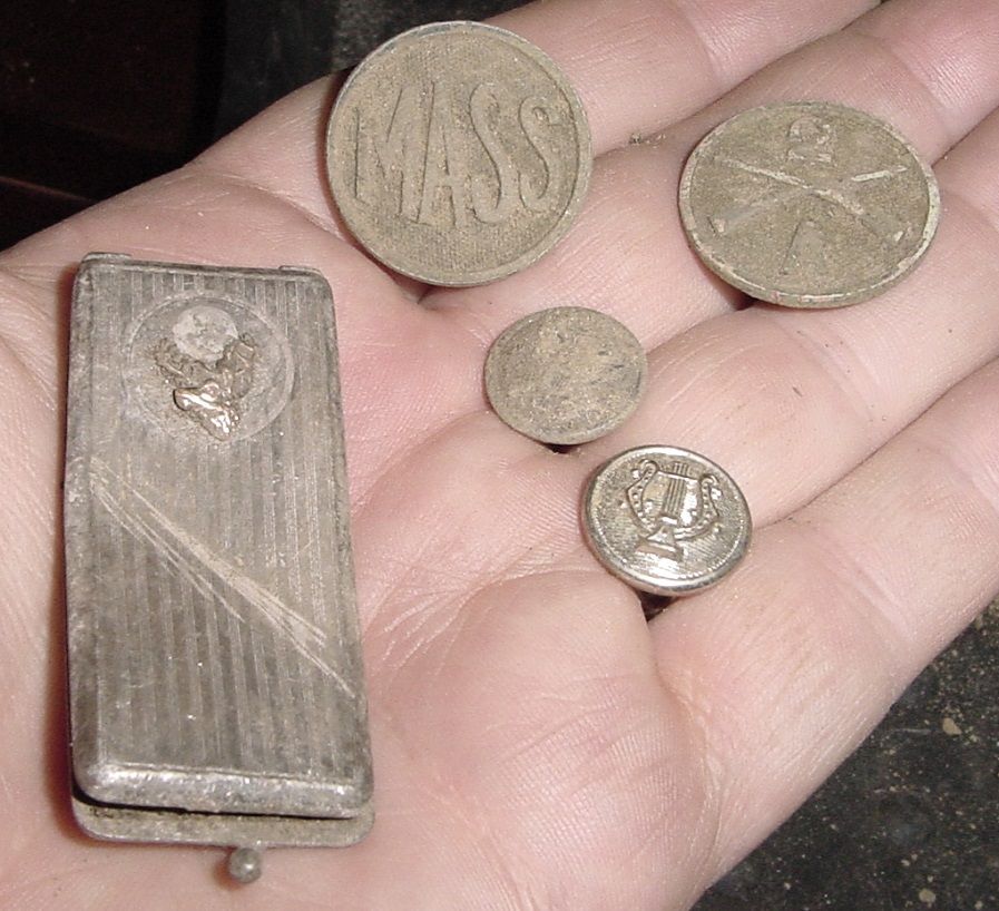 FINDS FROM A WW I TRAING CAMP