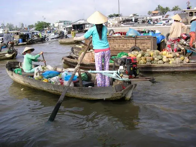 Floating Market.   City of Can Tho.