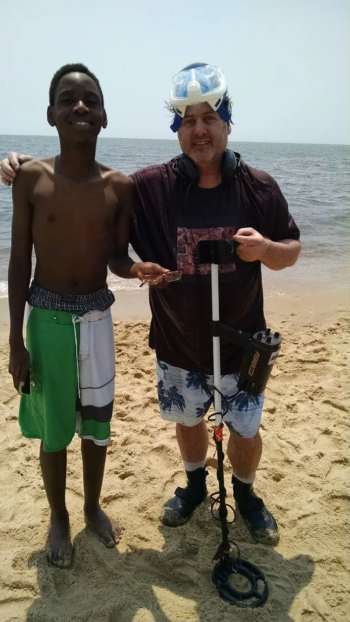 FOUND AND RETURNED THIS KIDS PERSCRIPTION GLASSES IN THE SHALOWS -HE DOVE IN WITH THEM ON HIS HEAD - I WAS IN RIGHT PLACE AT RIGHT TIME