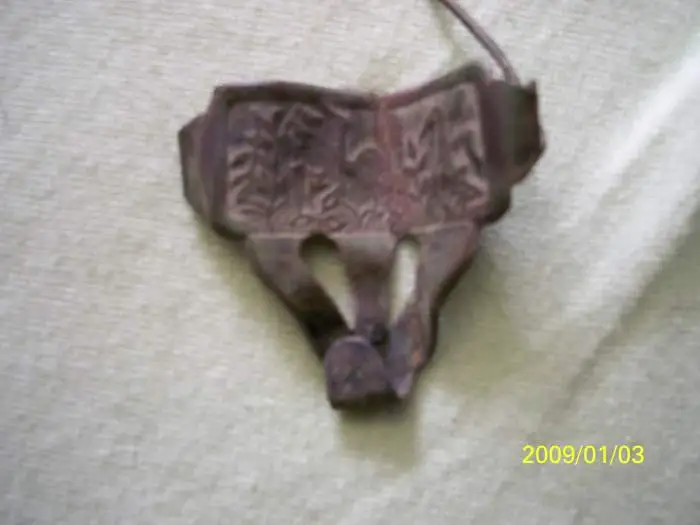front side of suspender clip