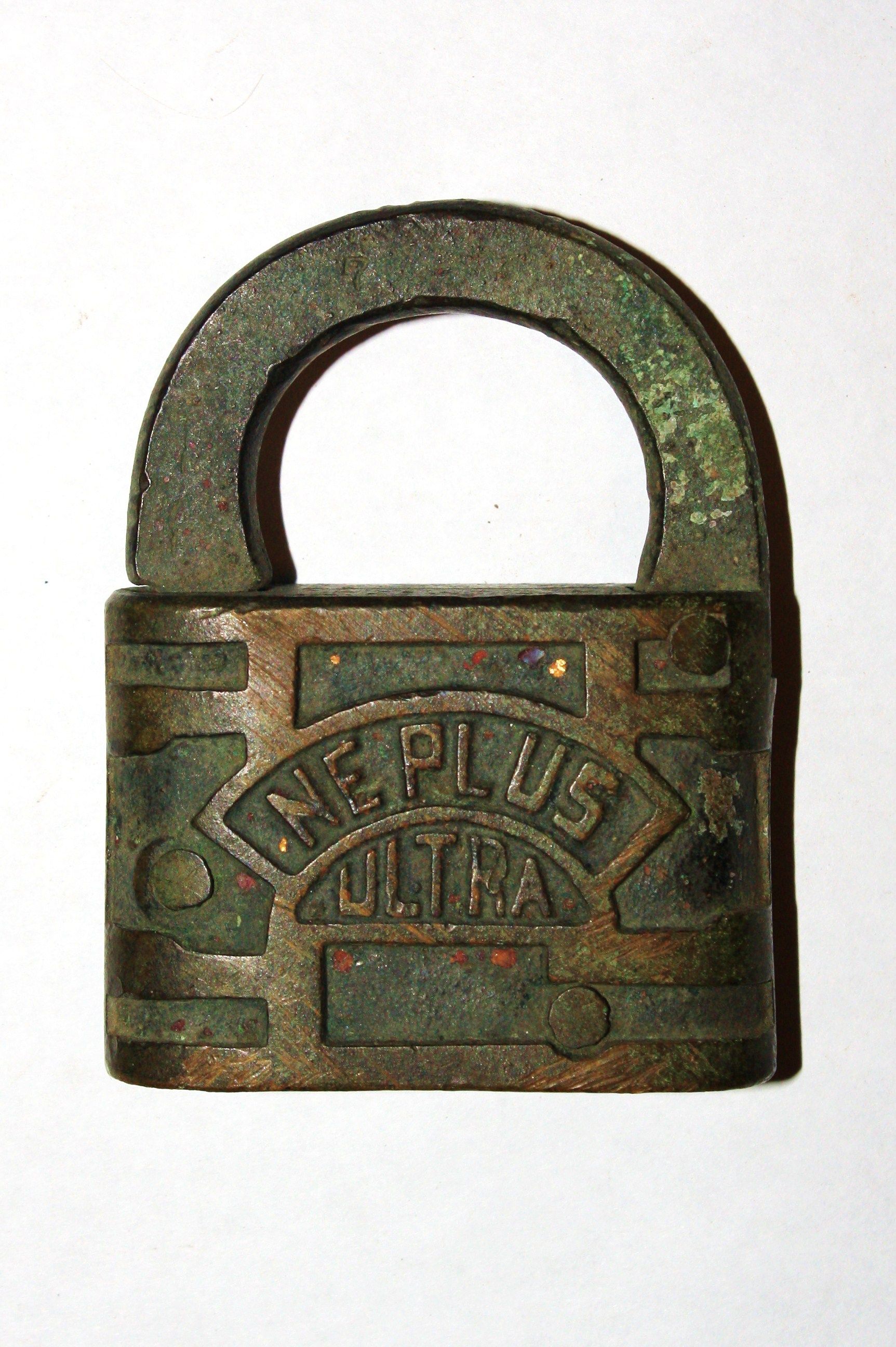 IMG 2229  My first and only padlock to date.  NE PLUS ULTRA circa?  Apparently the history of this is attached to George Price or Pierce? and it was e