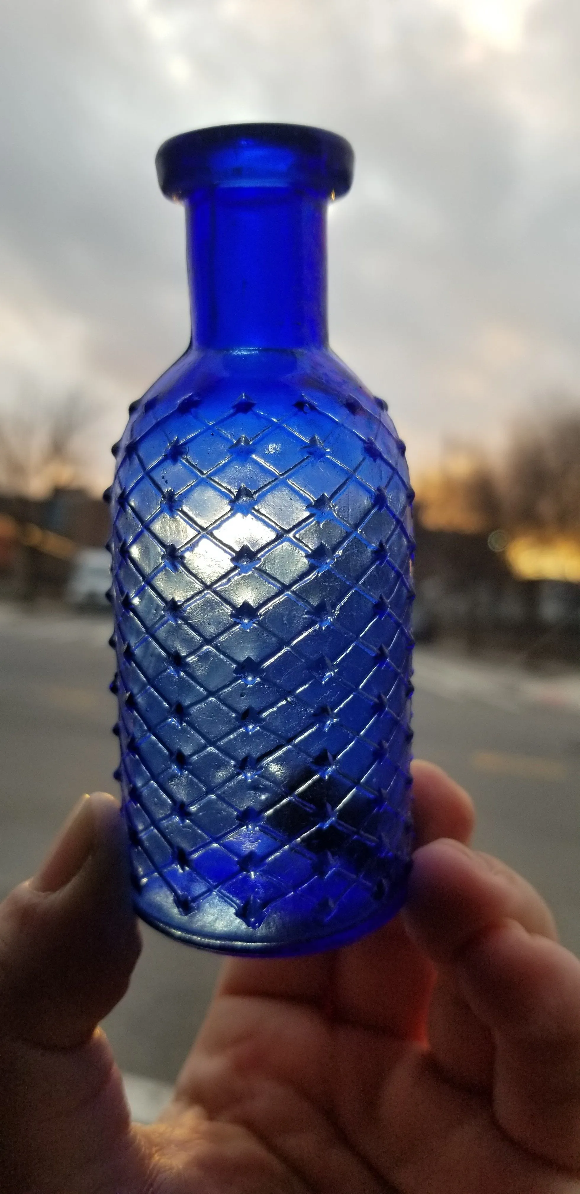 Lattice and Diamond Cobalt Poison Bottle