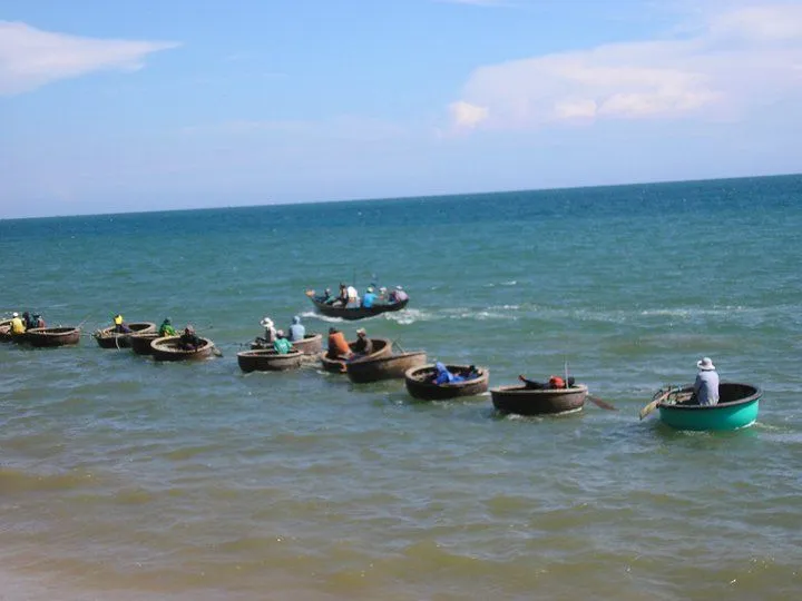little fishing boats mui ne