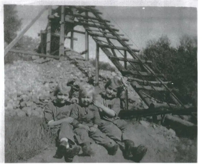Lukens Mine 002