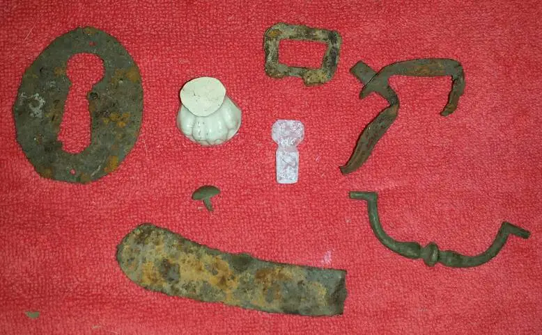 Misc. finds from a colonial plantation