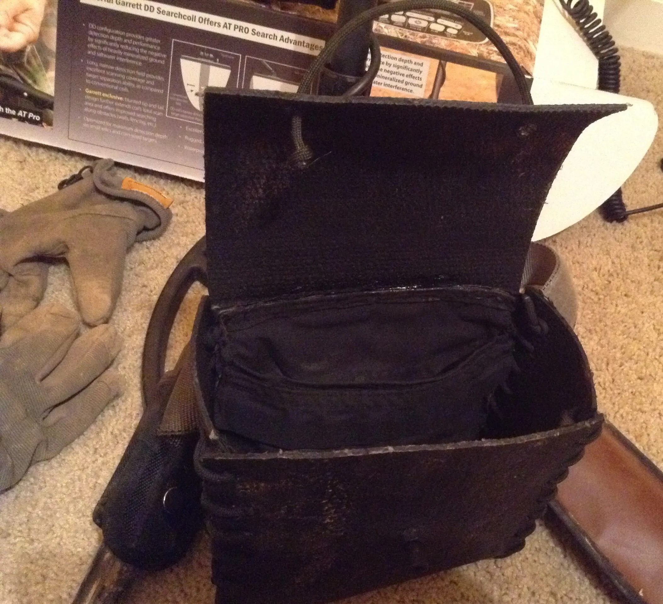 Modified treasure pouch by installing a hand stitched 2 section coin/utensils pouch