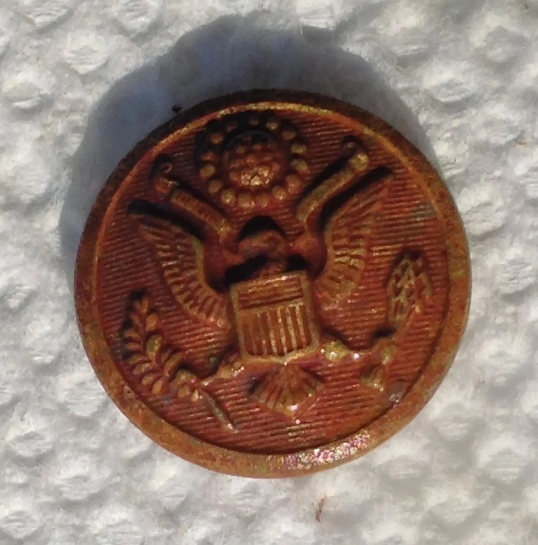 monmouth beach NJ small  button, looks to be a navy button or a fed park button? found it app 2 ft down