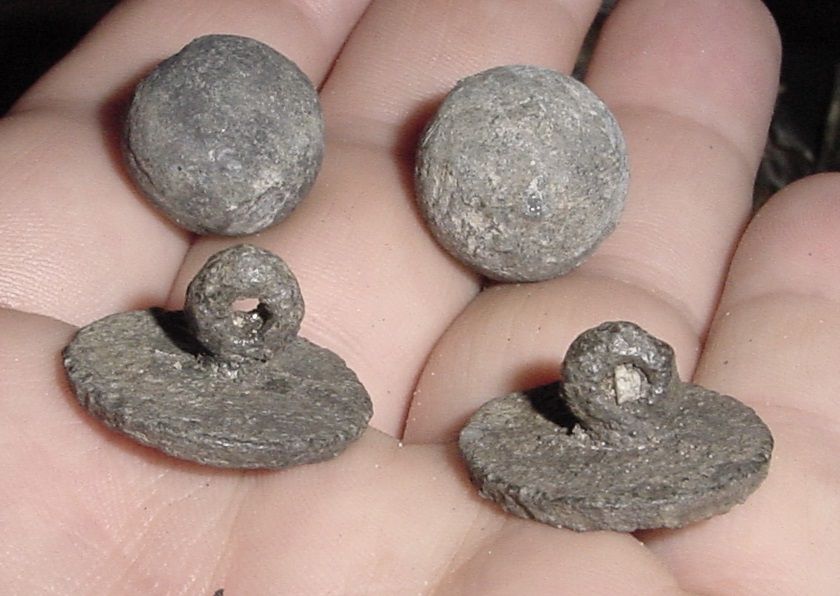 MUSKET BALLS AND COLONIAL FLATBUTTONS