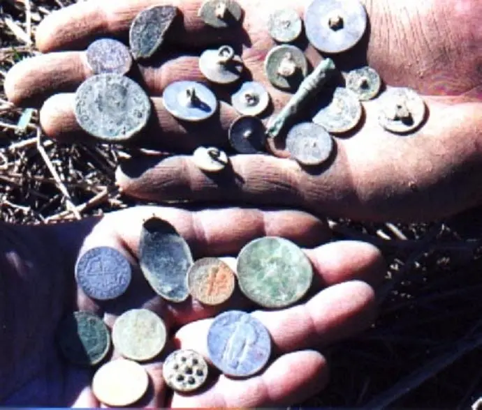 N.H. FARM FIELD HUNT - FRIEND PAUL'S HAND IS THE ONE ON TOP - MINE IS THE BOTTOM - SITE HAD A TAVERN ON IT - WE'VE DONE GOOD HERE FOR YEARS