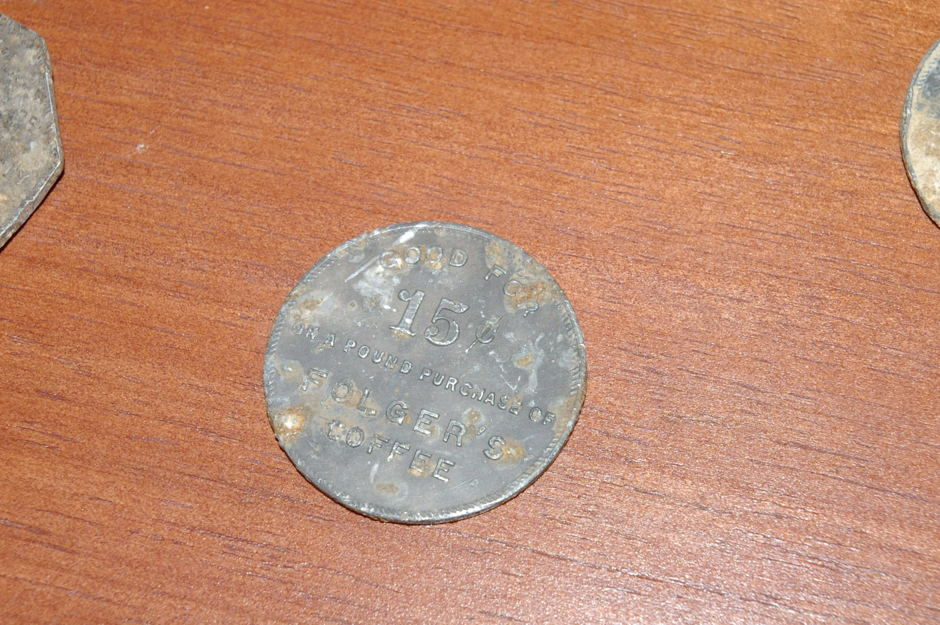 Old Foldgers Token 15c