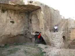پله و مقبره