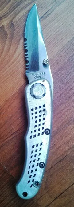 Pocket Knife found with MD near Rattlesnake Canyon in the San Berdardino N.F. at the entrance of an old gold mine tunnel. Was using my Whites GMT MD