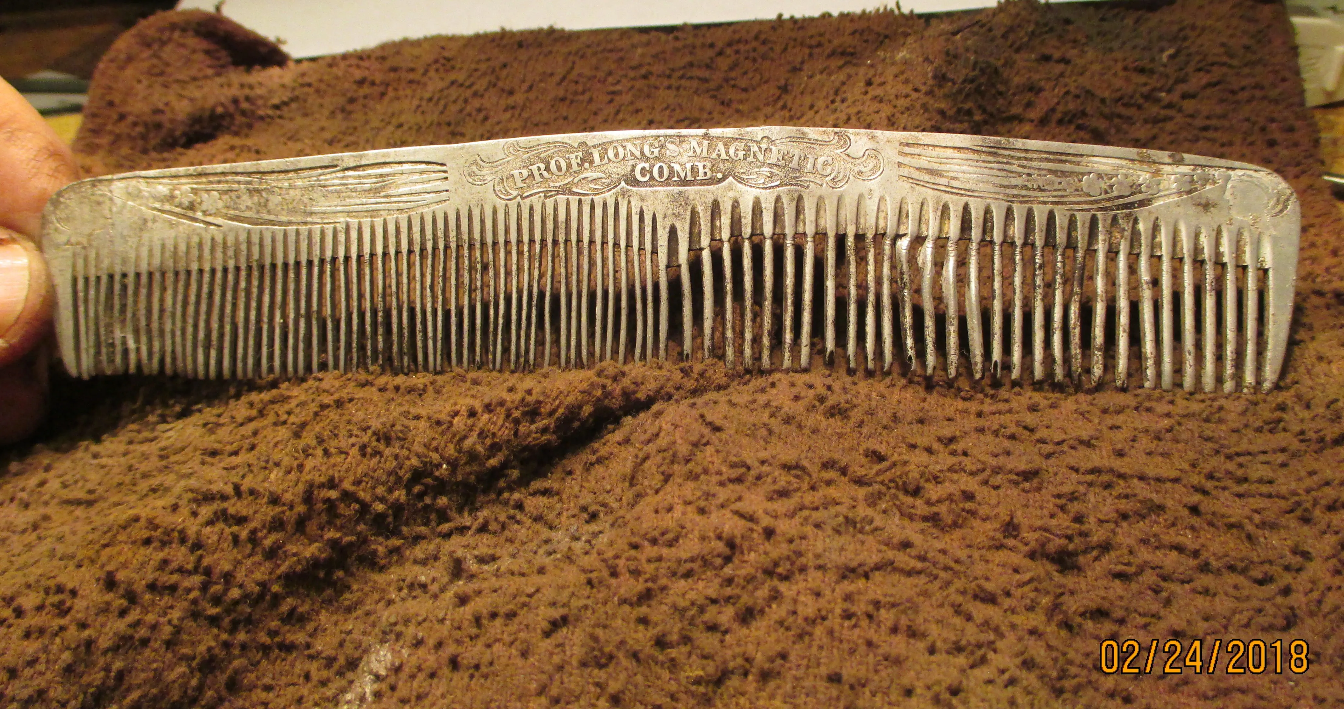 Prof. Longs Magnetic Comb 1
