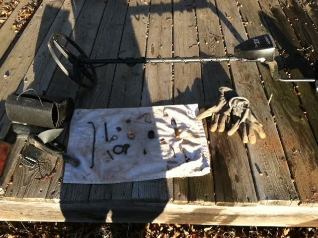 Quick hunt around my 3 acres near farmland in Salisbury, junk. On dec 14, 2014