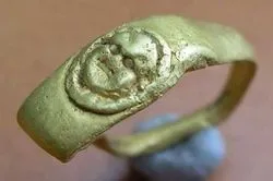 Roman Ring