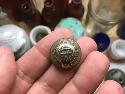 rr button (c. 1887-1913)