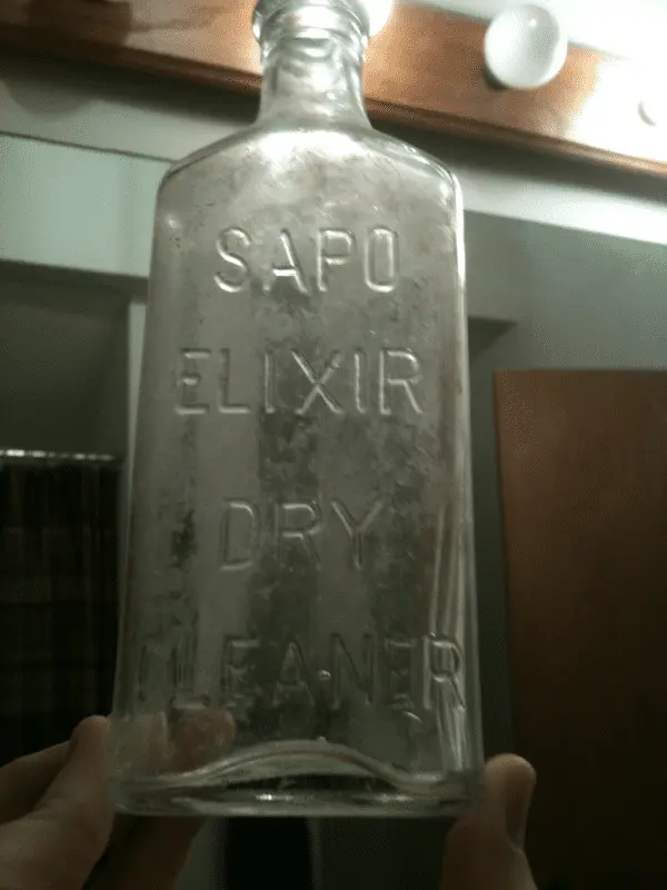 Sapo Elixar Dry Cleaner bottle found in a San Antonio Dump