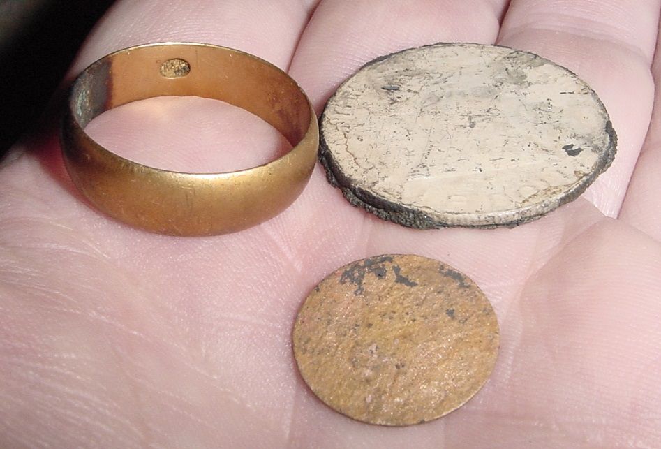 SEPT.12TH - OLD BEACH HUNT KEEPERS - HUGE OLD GOLD BAND - FRANKLIN HALF AND AN INDIAN HEAD PENNY