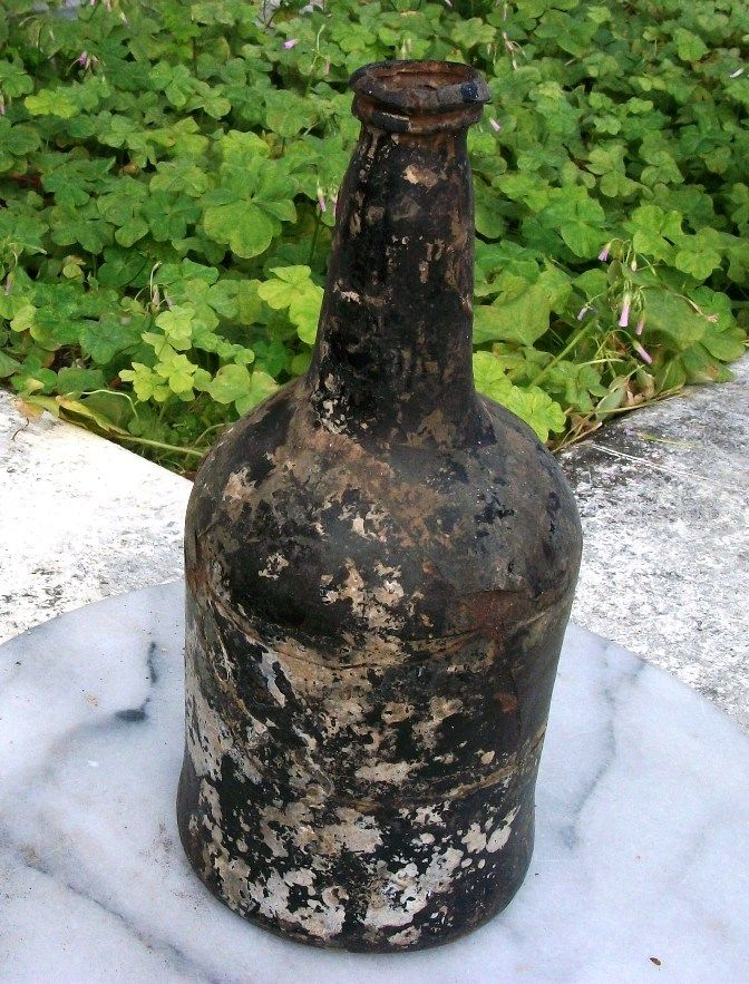 shipwreck bottle wine 1