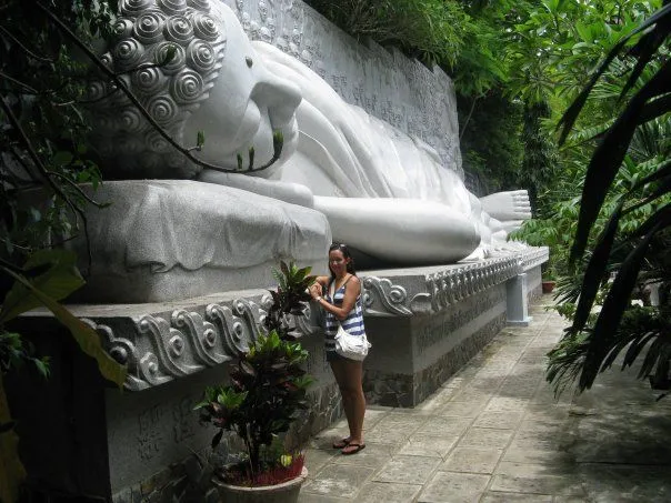 sleeping buddha nha trang
