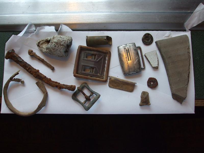 Some various items. - Found close to the Injun.
