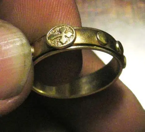 Spin cross ring - The ring actually spins all the way around.