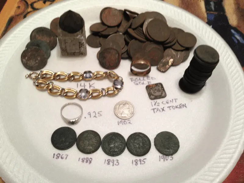 Sweet dirt hunt, bracelet is 14k :)