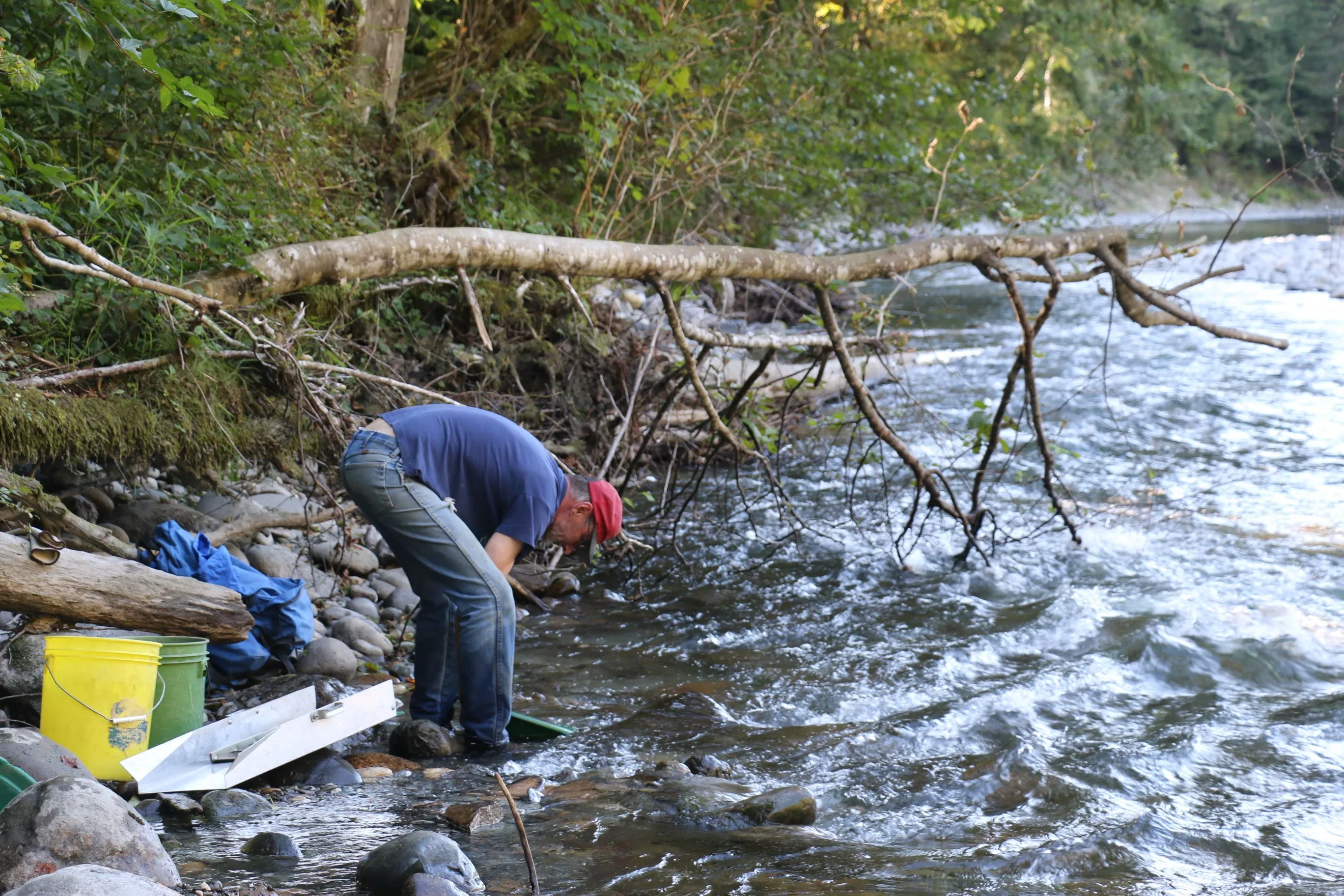 The lay of the land. We are on the inside of the river bend.